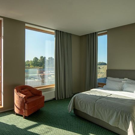 Shambala Wellness Club Hotel Rozhny Exterior photo